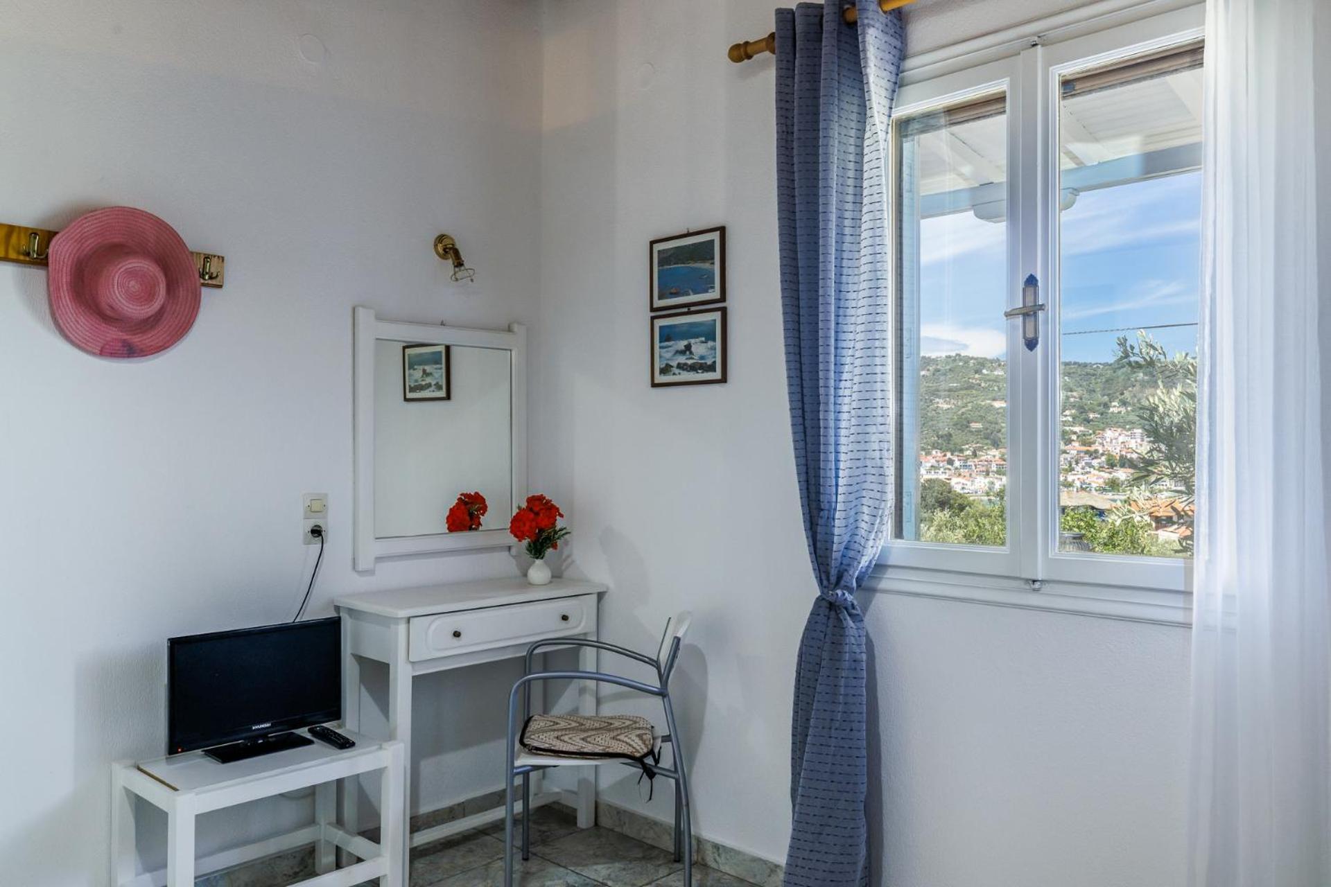 Anesis Apartment 2 Fireplace Città di Skopelos Esterno foto